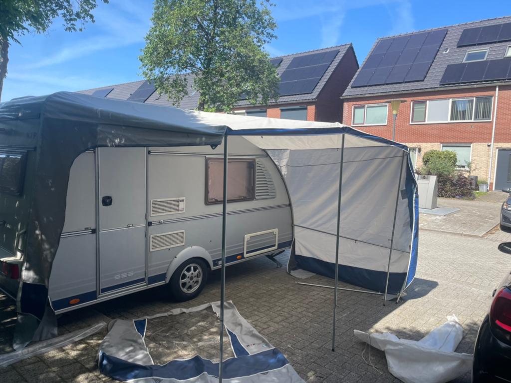 Kip tour luifel met 1 vaste en 1 losse zijwand, Ophalen, Zo goed als nieuw, Tot en met 4