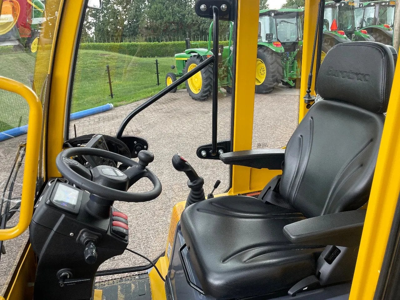 Eurotrac W11C (bj 2025), Wiellader of Shovel