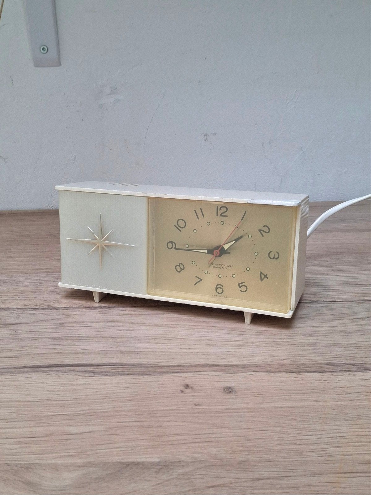 Vintage Westclox Moonbeam elektrische  wekker., Antiek en Kunst, Ophalen of Verzenden