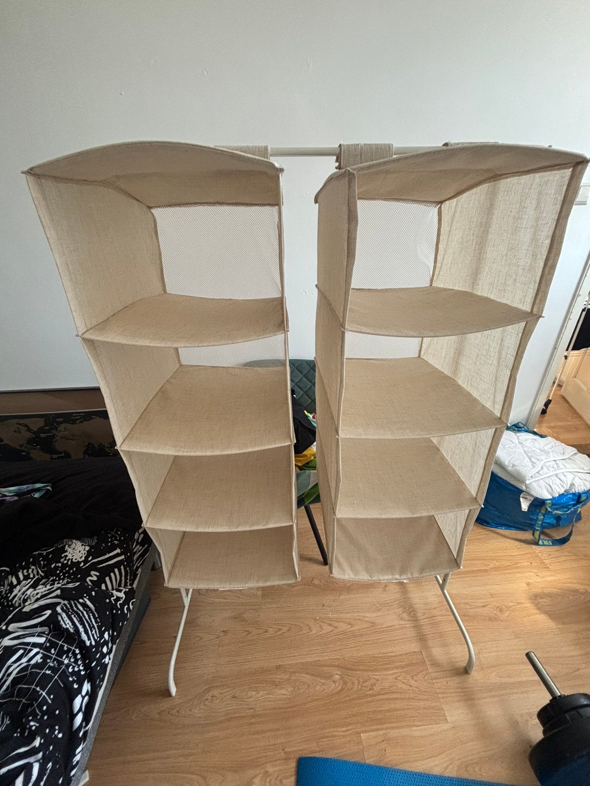 ikea hangind shelfs + stander, Ophalen, Zo goed als nieuw