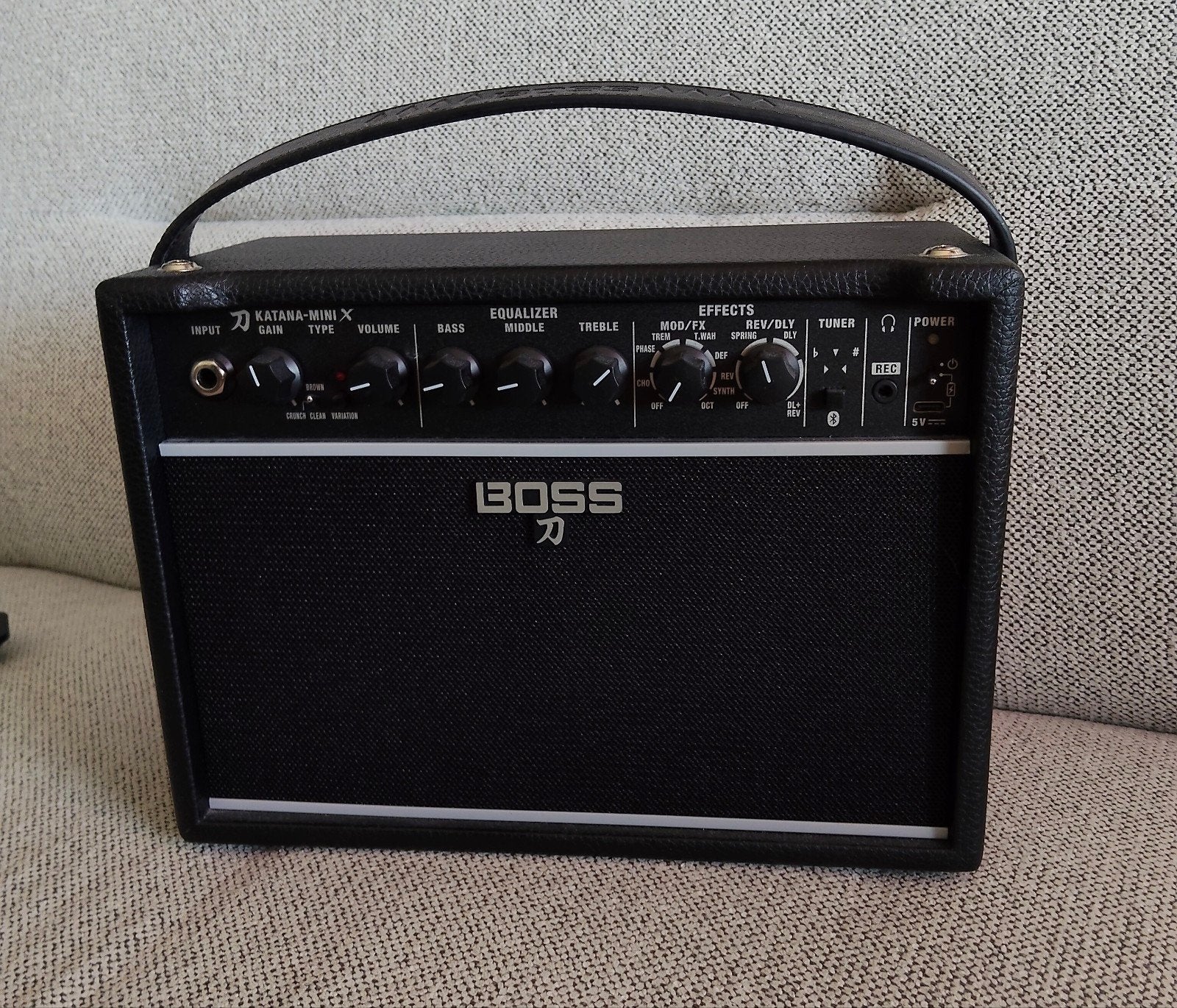Boss Katana Mini X, Ophalen of Verzenden, Zo goed als nieuw, Gitaar, Minder dan 50 watt