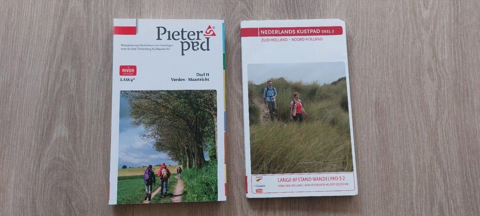 Pieterpad 9-II 2016 € 10 zgan&Nederlands Kustpad 5-II € 10, Europa, Zo goed als nieuw, Reisgids of -boek, NIVON