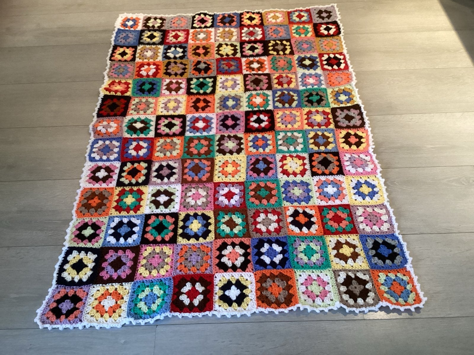 GRANNY SQUARE Deken / Sprei NIEUW Gehaakt, Meerkleurig, Nieuw, Ophalen of Verzenden, Handgemaakt
