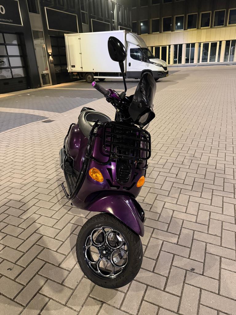 Vespsa ET2 180cc s3 custom A1, Ophalen of Verzenden, Zo goed als nieuw