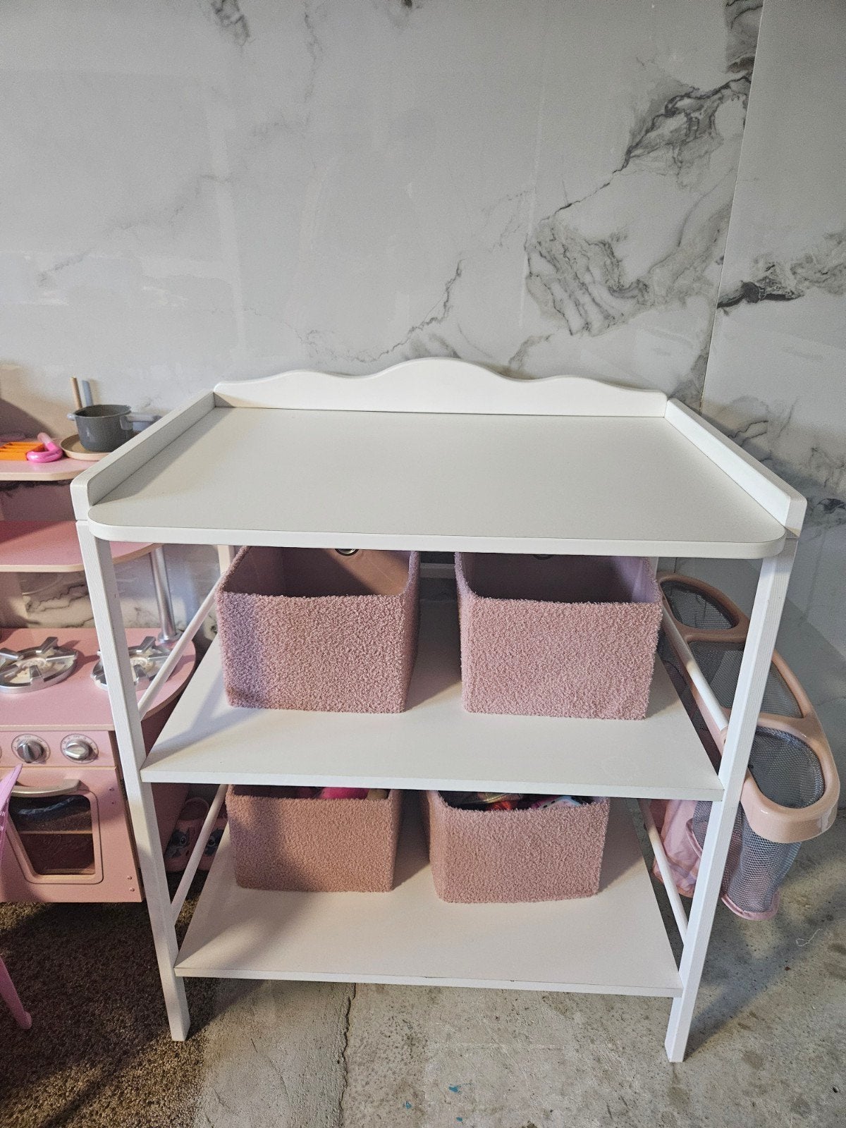 Zo goed als nieuwe commode (evt. met roze accessoires), 50 tot 70 cm, Ophalen of Verzenden, Zo goed als nieuw, 75 tot 100 cm