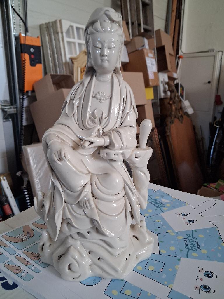 Antiek Blanc de Chine Beeld van de godin Kwanyin, gemerkt, Art nouveau, Ophalen of Verzenden, 20 - 50 cm, Beeld