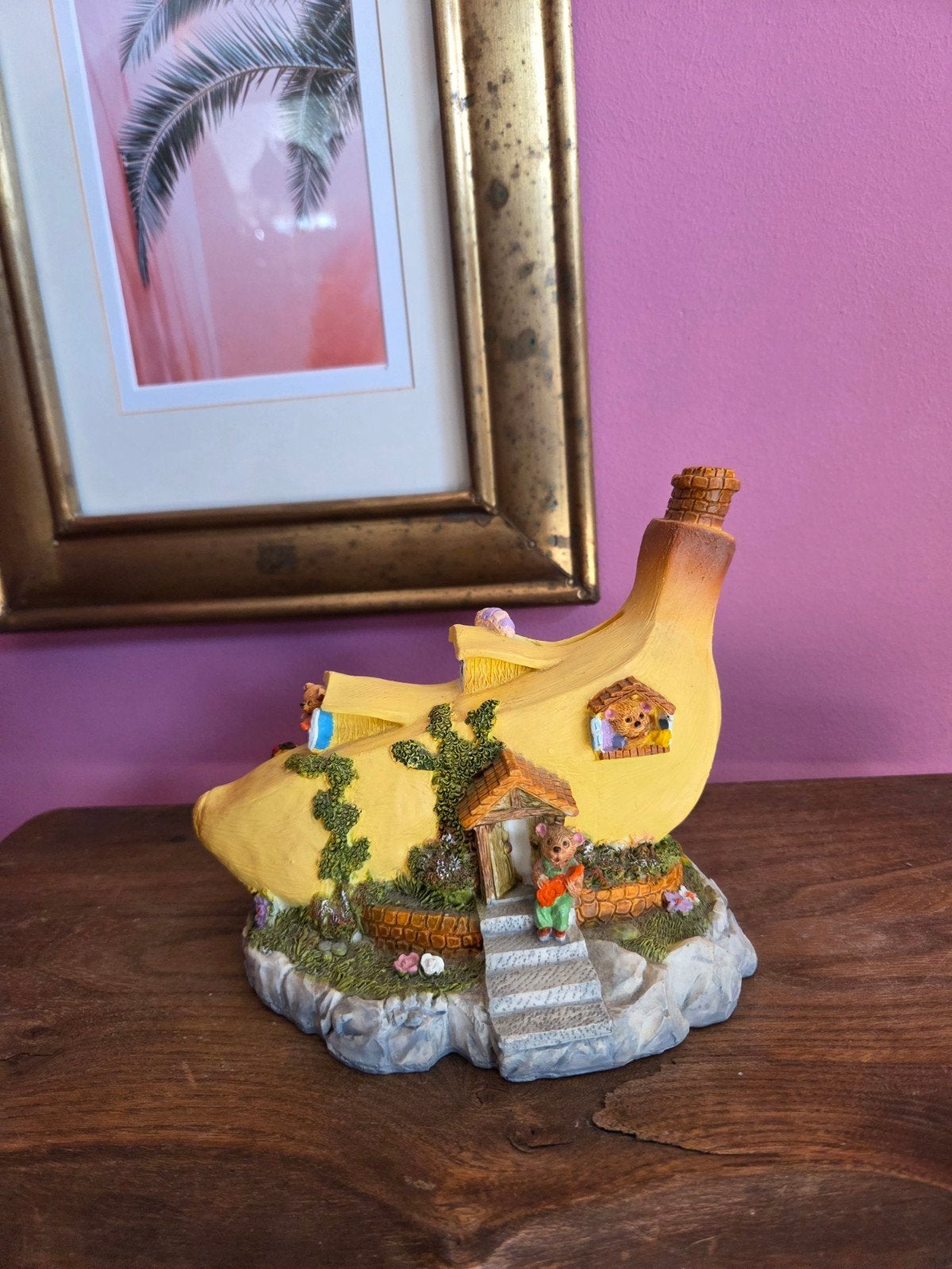 Vintage spaarpot bananenhuisje met beertjes / muisjes, Ophalen, Zo goed als nieuw, Steen, Aardewerk of Keramiek, Dier