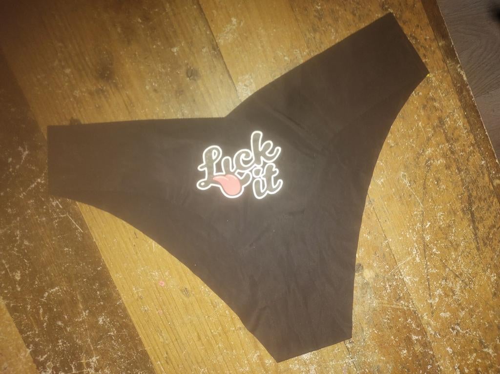 Zwarte string met 'Fuck It' opdruk, Kleding | Dames, Onbekend, Ophalen of Verzenden, Zwart, String