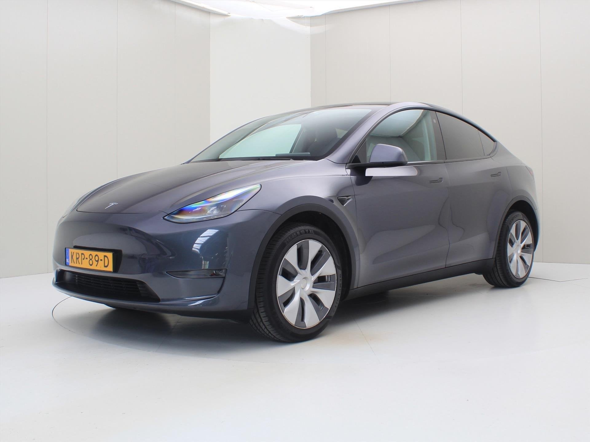 Tesla Model Y Long Range AWD 75kWh 351pk AMD RYZEN 93% SoH [, Automaat, Gebruikt, Zwart, 351 pk