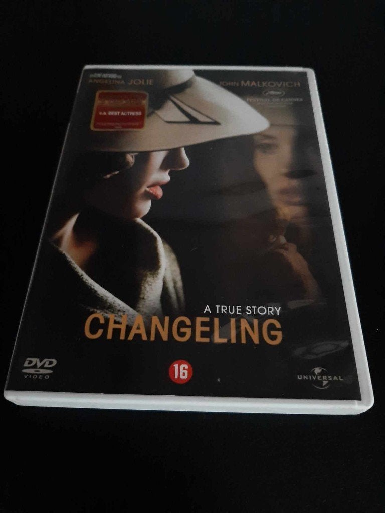 Changeling, Angelina Jolie, John Malkovich, Michael Kelly!, Vanaf 16 jaar, Ophalen of Verzenden, Gebruikt, Waargebeurd drama