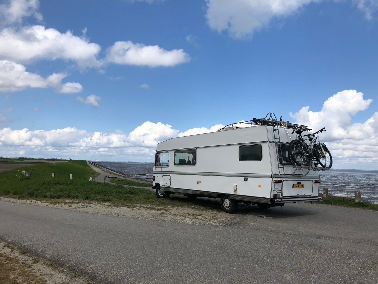 Hymermobil 700 Mercedes oldtimer zeldzaam /staat in Portugal, Caravans en Kamperen, Campers, Integraal, Particulier, Hymer, 6 tot 7 meter