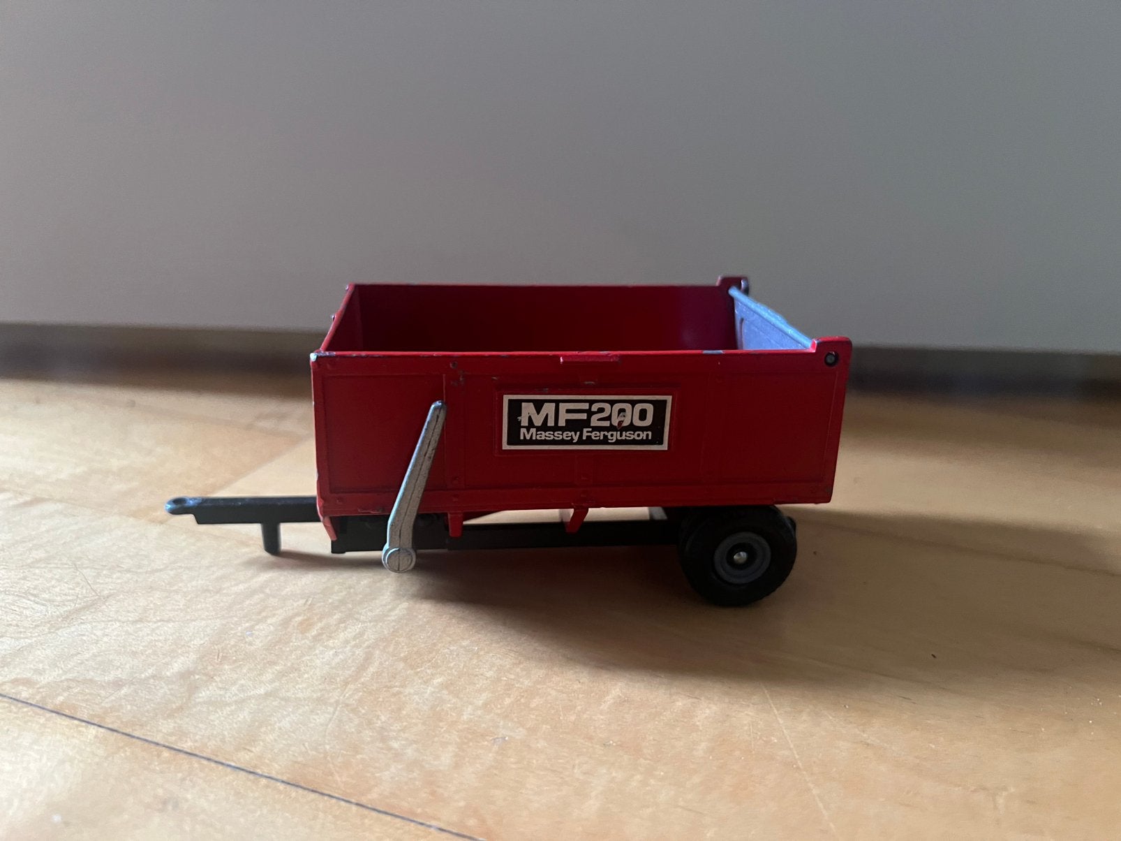 Massey Ferguson aanhanger MF 200, Verzenden, Zo goed als nieuw, Tractor of Landbouw, Britains