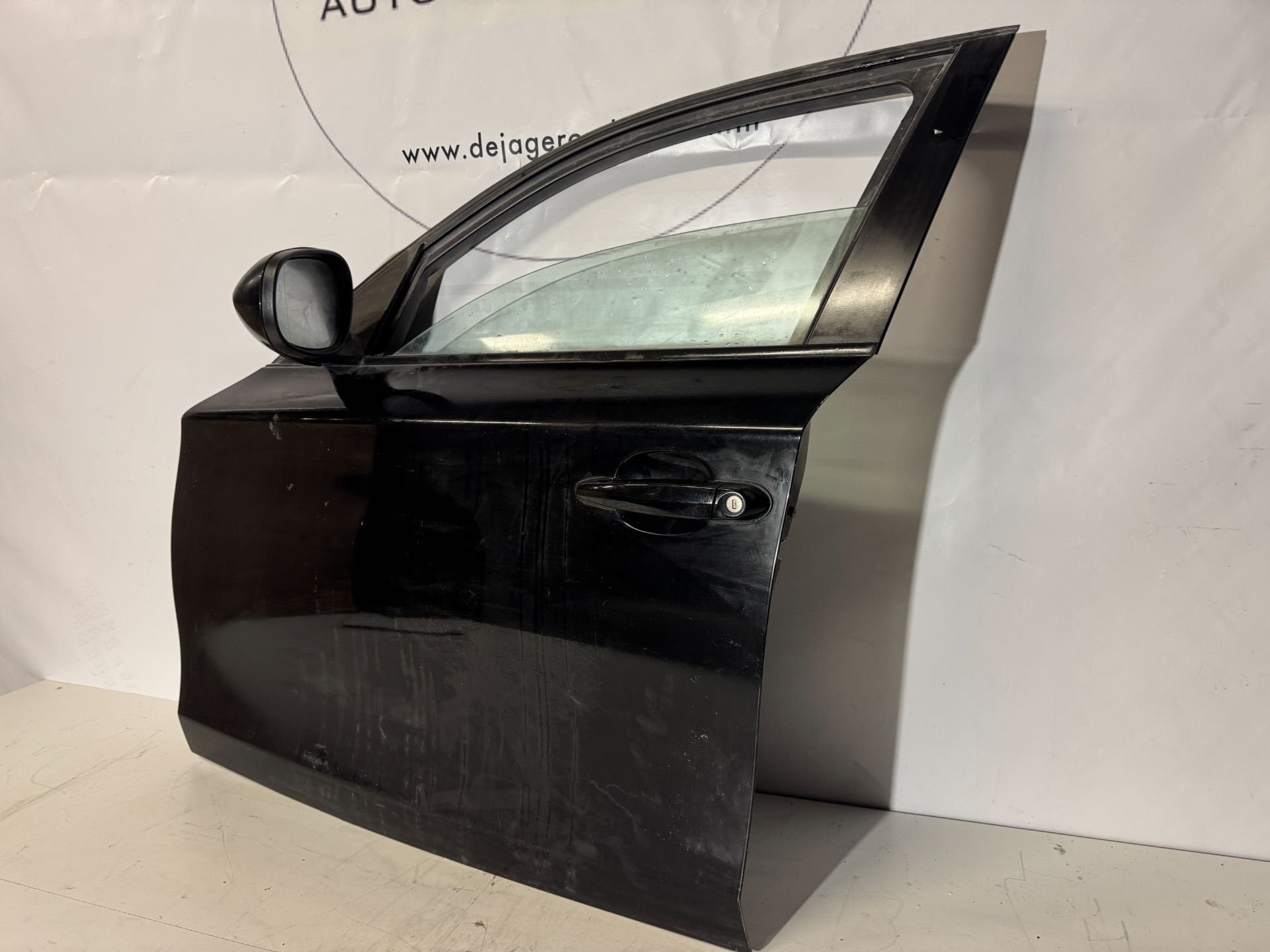 BMW 1 SERIE E87 DEUR PORTIER LINKS VOOR, Auto-onderdelen, Petuelring 130
80788  Munich, DE, Gebruikt, Deur, Info@bmw.de
