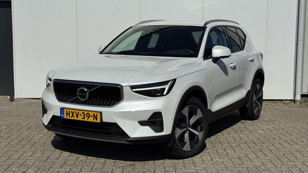 Volvo XC40 B3 |360 Camera | Zeer complete uitvoering !, Auto's, Volvo, 15 km/l, Gebruikt, Zwart, 4 cilinders