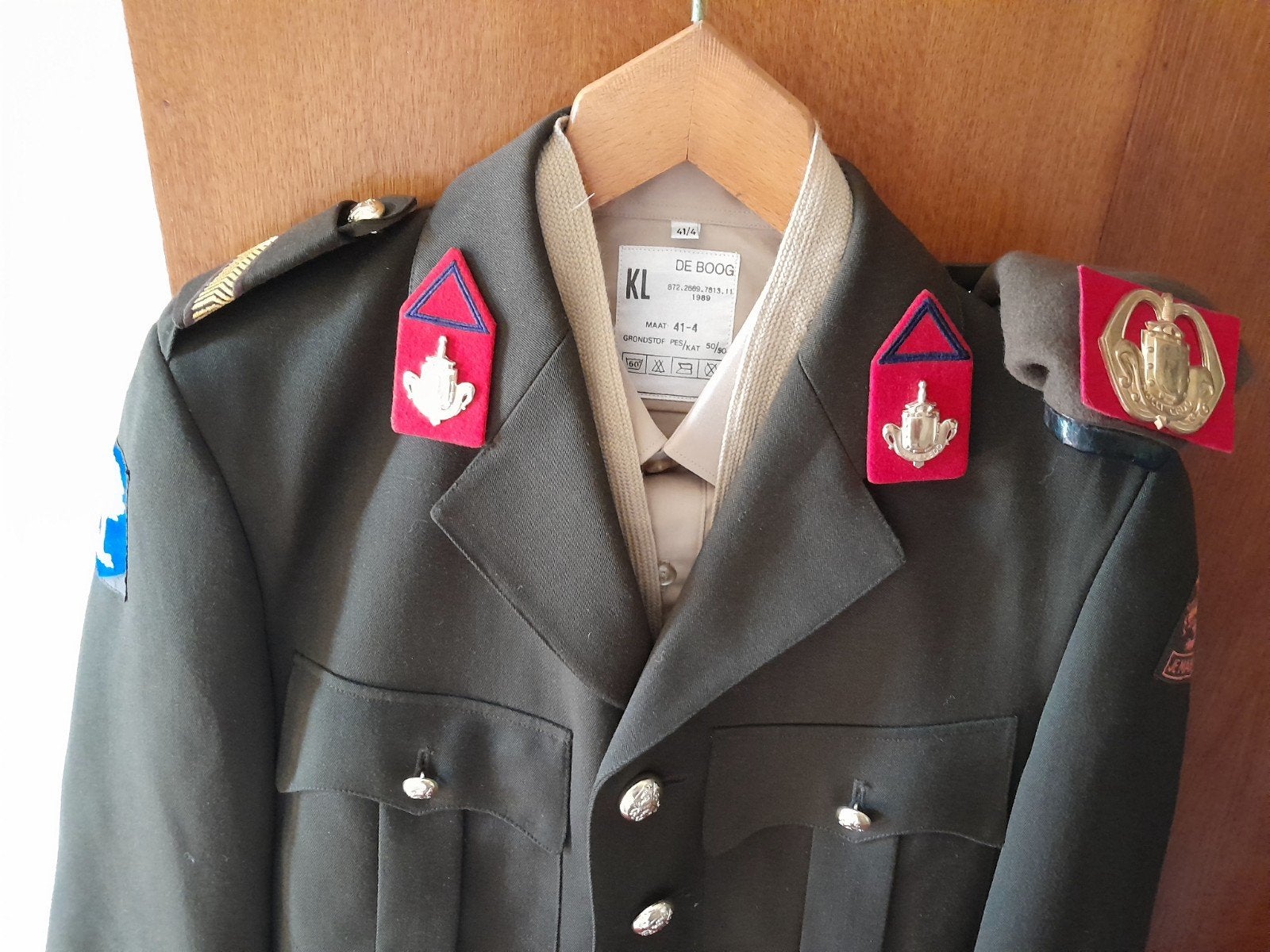 Compleet uniform dienstplichtig onder officier, Ophalen of Verzenden, Landmacht, Nederland, Kleding of Schoenen