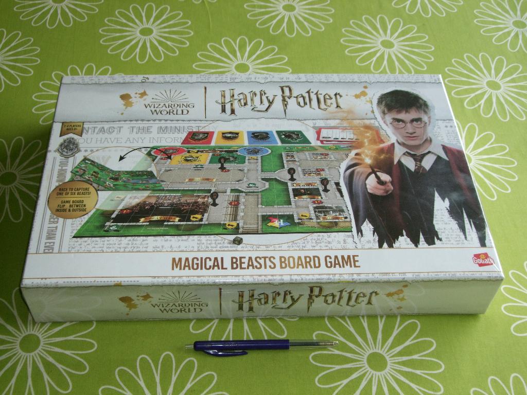 Nieuw in seal: Harry Potter - Magical Beasts Board game, Een of twee spelers, Ophalen of Verzenden, Nieuw