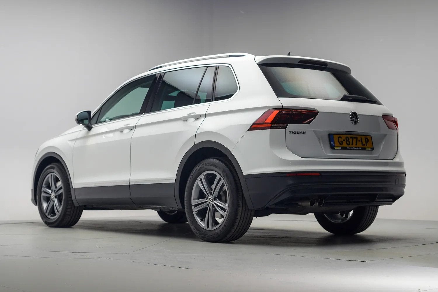 Volkswagen Tiguan 1.5 TSI Comfortline Business [ Apple carpl, Auto's, 4 cilinders, Wit, Origineel Nederlands, Handgeschakeld