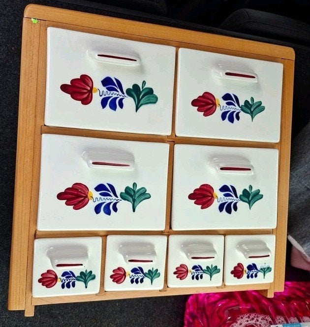 Vintage Boerenbont kruidenrek met 8 porseleinen bakjes, Ophalen
