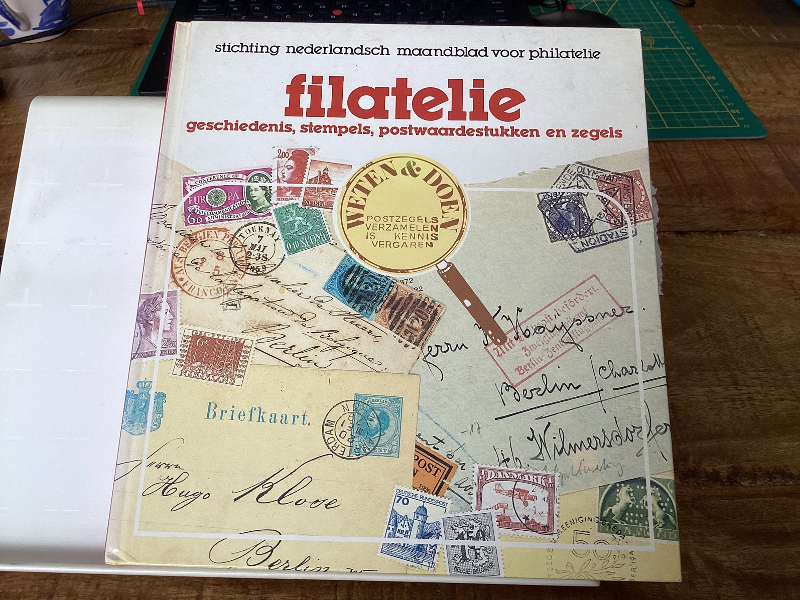 Filatelie naslagwerk (geen postzegels) 4,00, Postzegels en Munten, Postzegels | Toebehoren, Ophalen of Verzenden