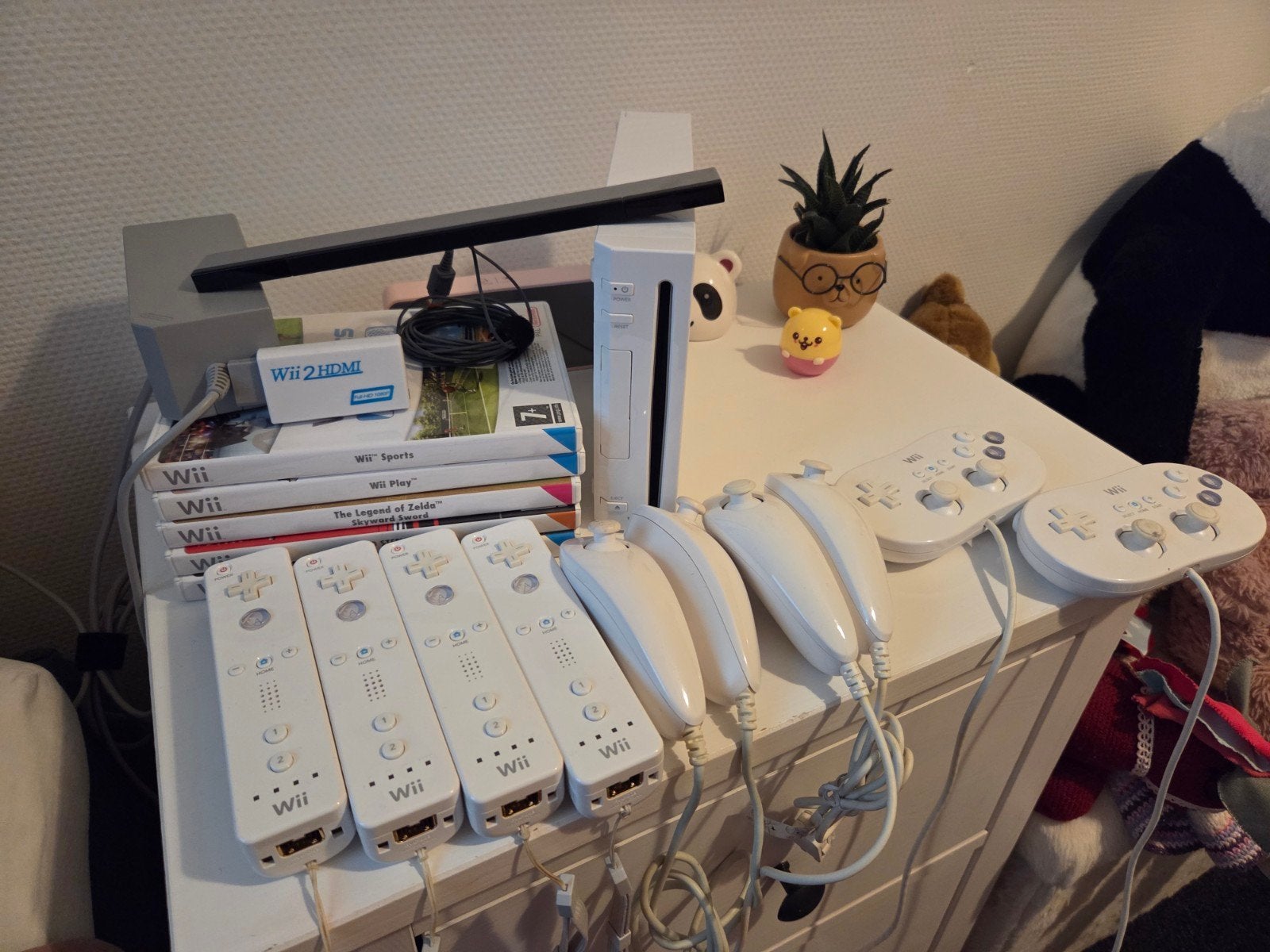 Wii Console met 4 controllers, 5 games en HDMI-adapter, Ophalen, Gebruikt, Met 3 controllers of meer, Met games