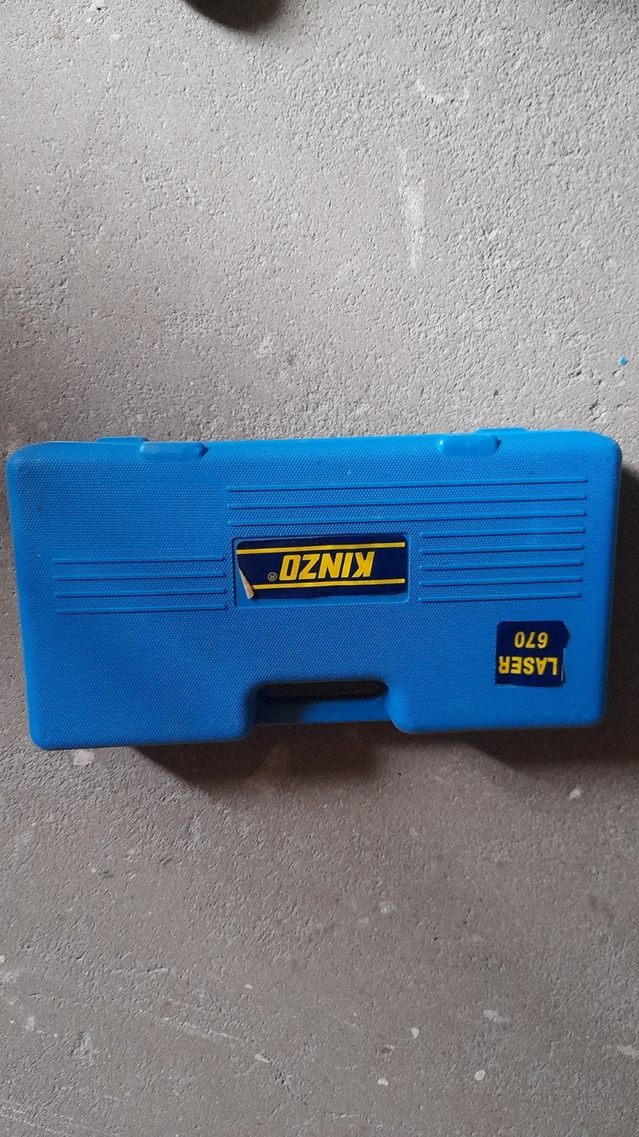 Kinzo Laser 670 in koffer met statief, Ophalen of Verzenden, Gebruikt, Licht