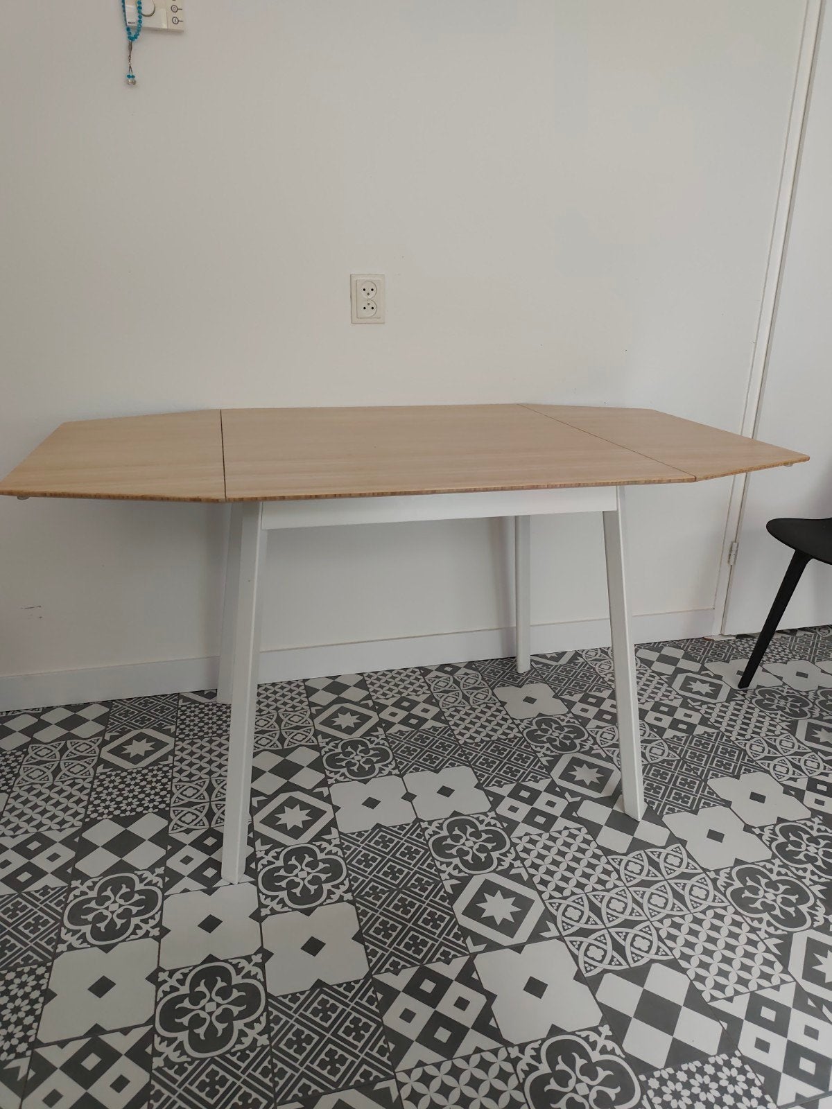 Klaptafel, bamboe en wit, compact en veelzijdig, Huis en Inrichting, Tafels | Eettafels, Ophalen, Gebruikt