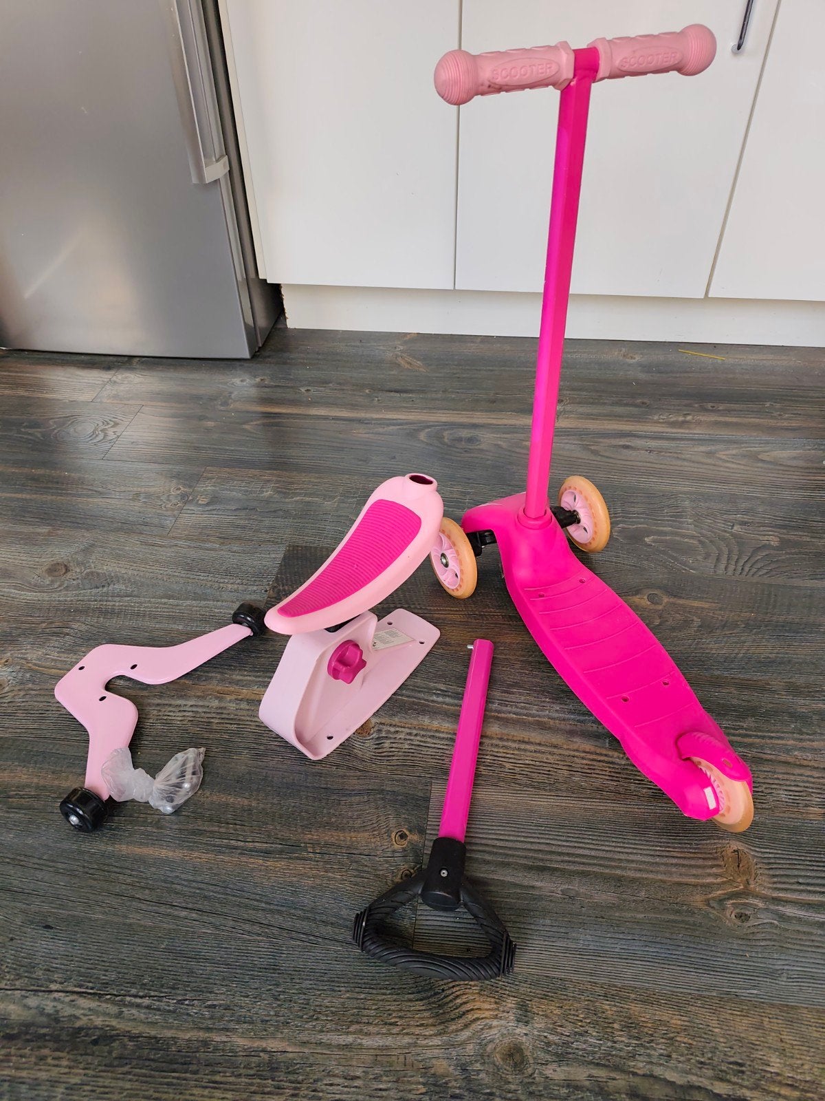 Roze kinderstep met zitje - 3-in-1, Ophalen, Zo goed als nieuw, Gewone step, Onbekend