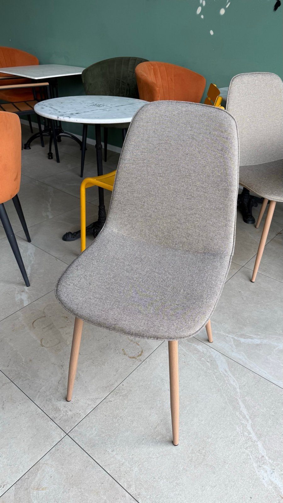 2 Grijze stoelen, Huis en Inrichting, Ophalen, Gebruikt, Twee, Grijs