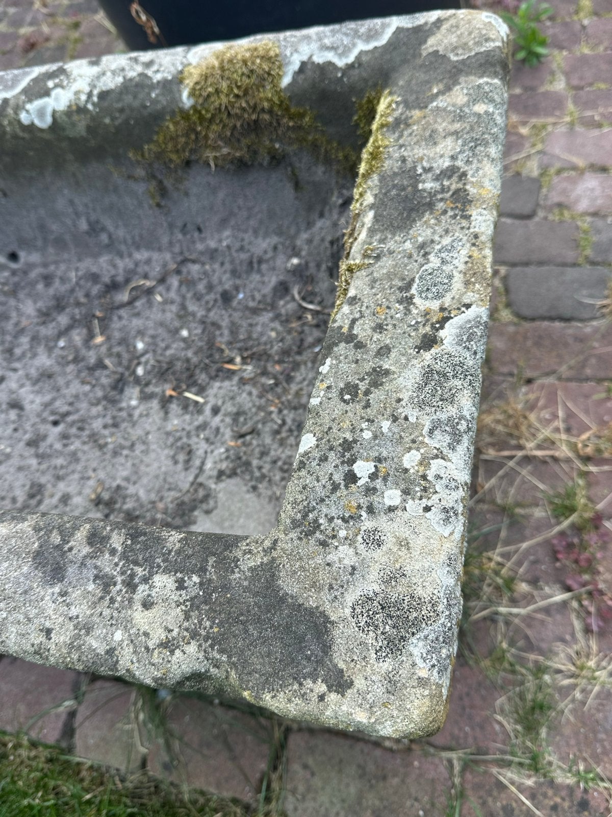 Antieke franse trog - perfect voor tuin of decoratie, Ophalen