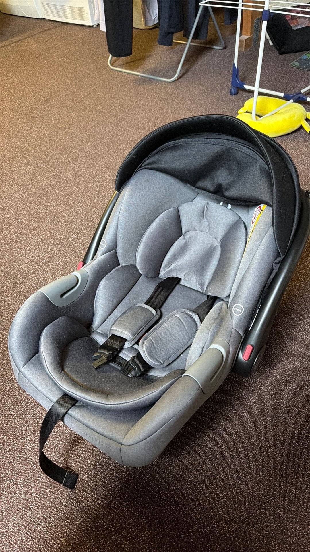 Titanium Baby autostoeltje, Gebruikt, Overige methoden, Ophalen, 0 t/m 10 kg
