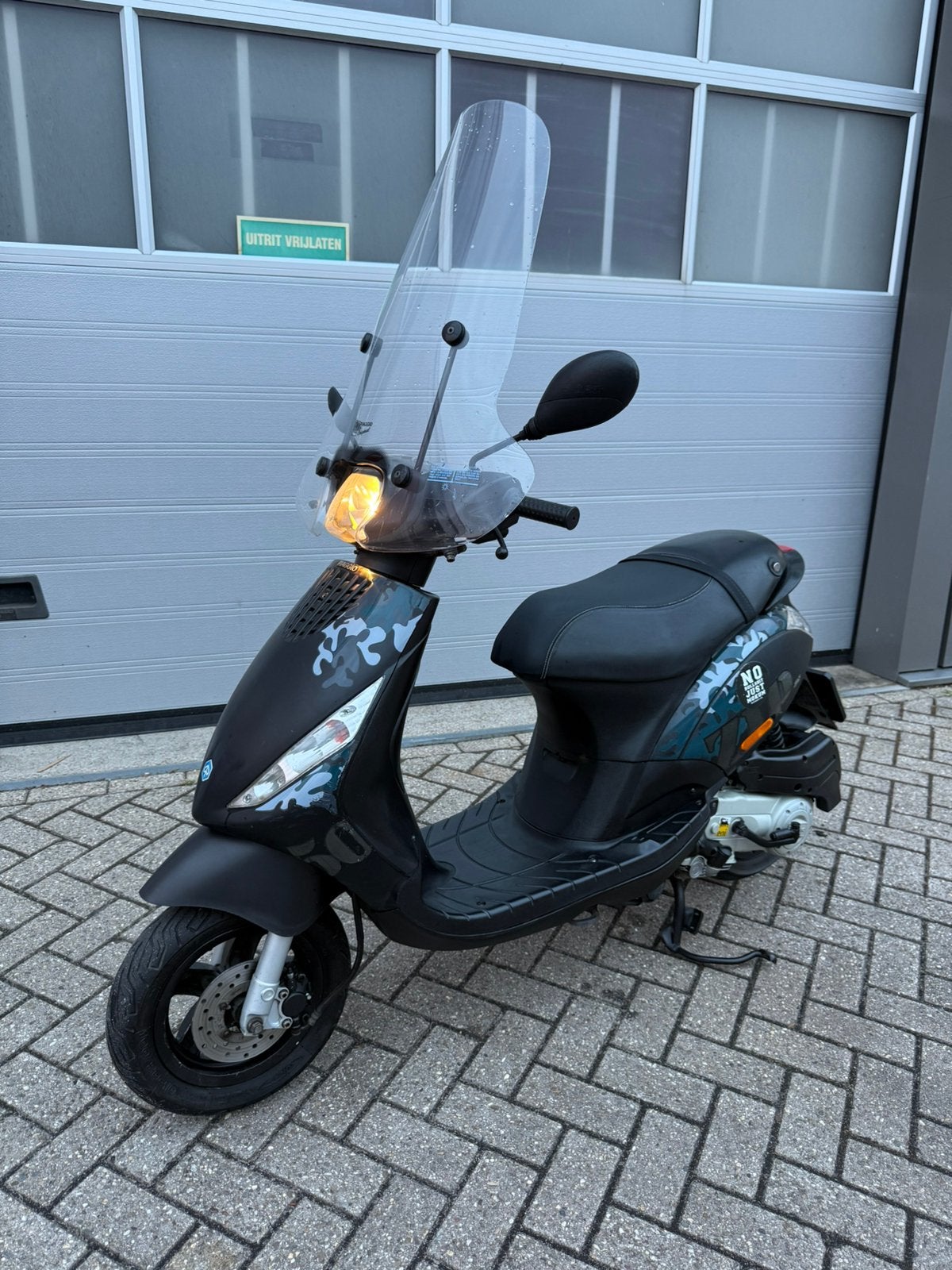 Piaggio Zip 4Takt 2016 Snorscooter ( Originele Staat ), Ophalen