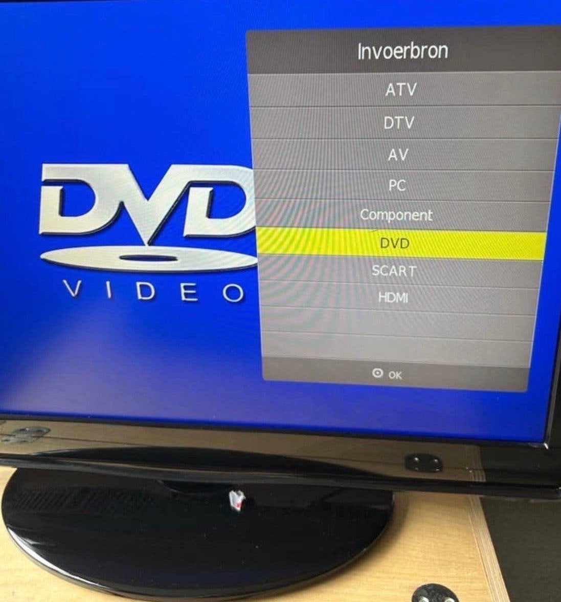 SOXO 22" LCD/DVD TV - DVD-speler defect-delivered for fee, Gebruikt, 40 tot 60 cm, Ophalen, Overige merken