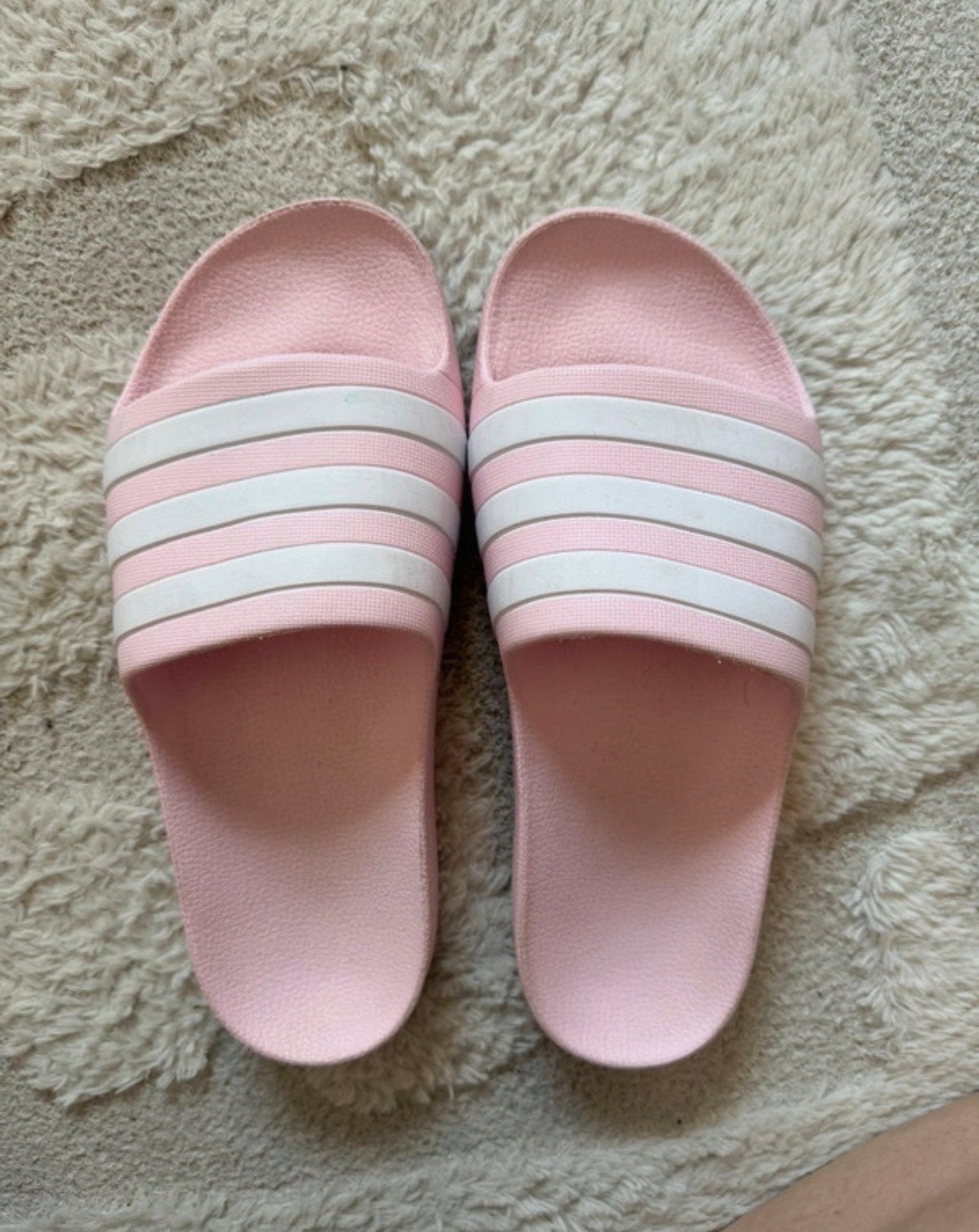 Adidas Adilette slippers roze - Maat 38, Ophalen of Verzenden, Gedragen, Roze, Slippers