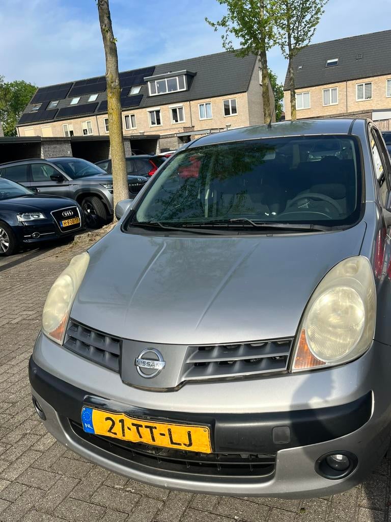 Nissan Note 1.4 16V 2007 Grijs, Auto's, Nissan, Voorwielaandrijving, 40 €/maand, 4 cilinders, Origineel Nederlands