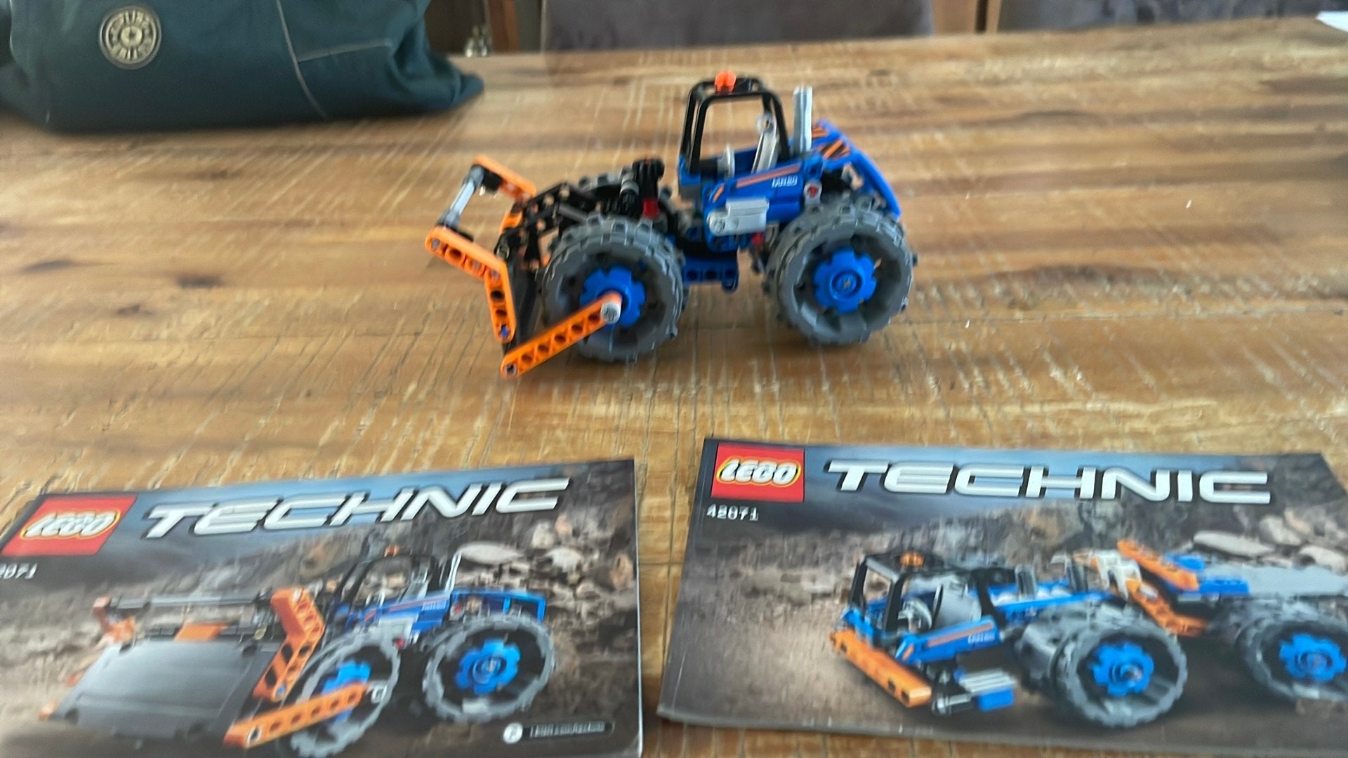 Lego technic 42071, Ophalen of Verzenden, Zo goed als nieuw