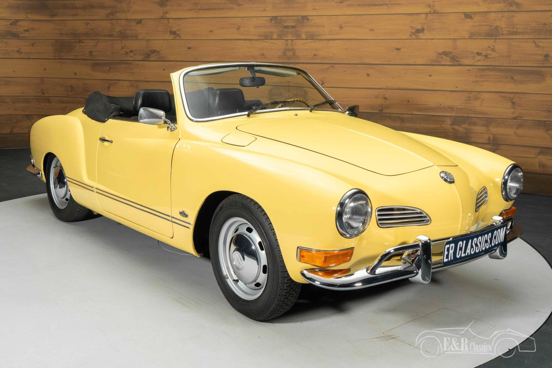 Volkswagen Karmann Ghia Cabriolet | 1971, Zwart, Cabriolet, Bedrijf, Handgeschakeld