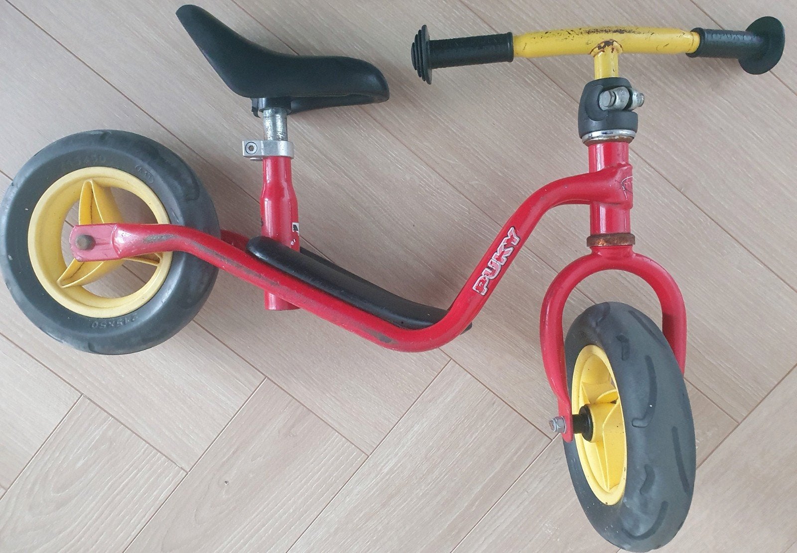 GRATIS BIJ AANKOOP OF €5 pucky loopfiets 8 inch, Ophalen of Verzenden, Gebruikt, Loopfiets