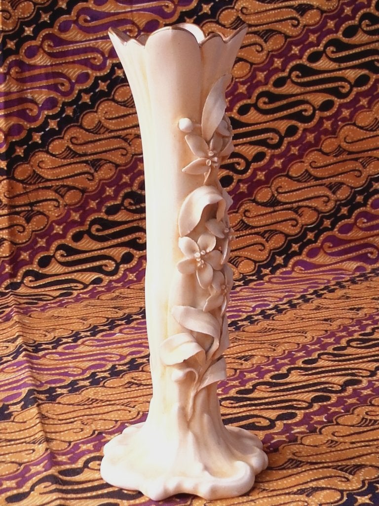 Antiek vaasje uit Engeland van Burslem Doulton porselein., Ophalen of Verzenden