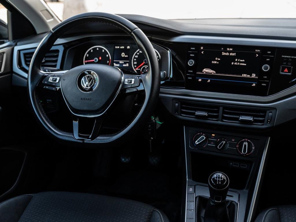 Volkswagen Polo 1.0 TSI Comfortline - APPLE CARPLAY - CRUISE, Auto's, Volkswagen, Voorwielaandrijving, USB, Euro 6, Zwart