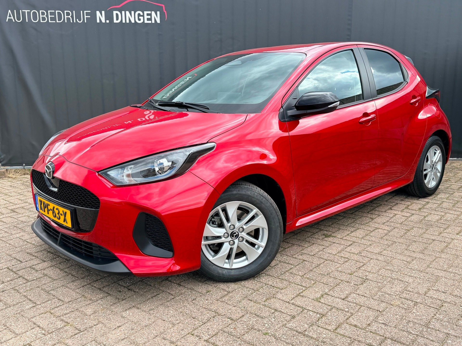 Mazda 2 Hybrid 1.5 Centre-line camera stoelverwarming, Auto's, Stof, Gebruikt, Zwart, Automatische klimaatregeling