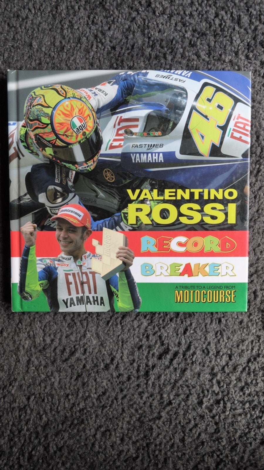 Valentino Rossi Record Breaker - Motocourse Boek, Boeken, Sportboeken, Zo goed als nieuw, Overige sporten, Ophalen of Verzenden