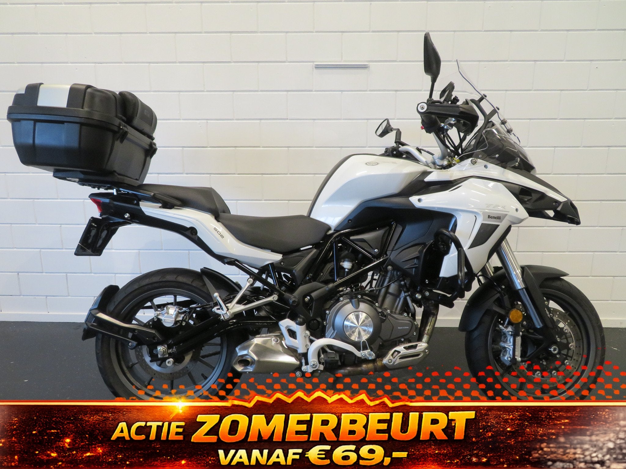 Benelli TRK 502 X ZEER FRAAI TOPCASE (bj 2020), Motoren, Bedrijf, Toermotor, 500 cc