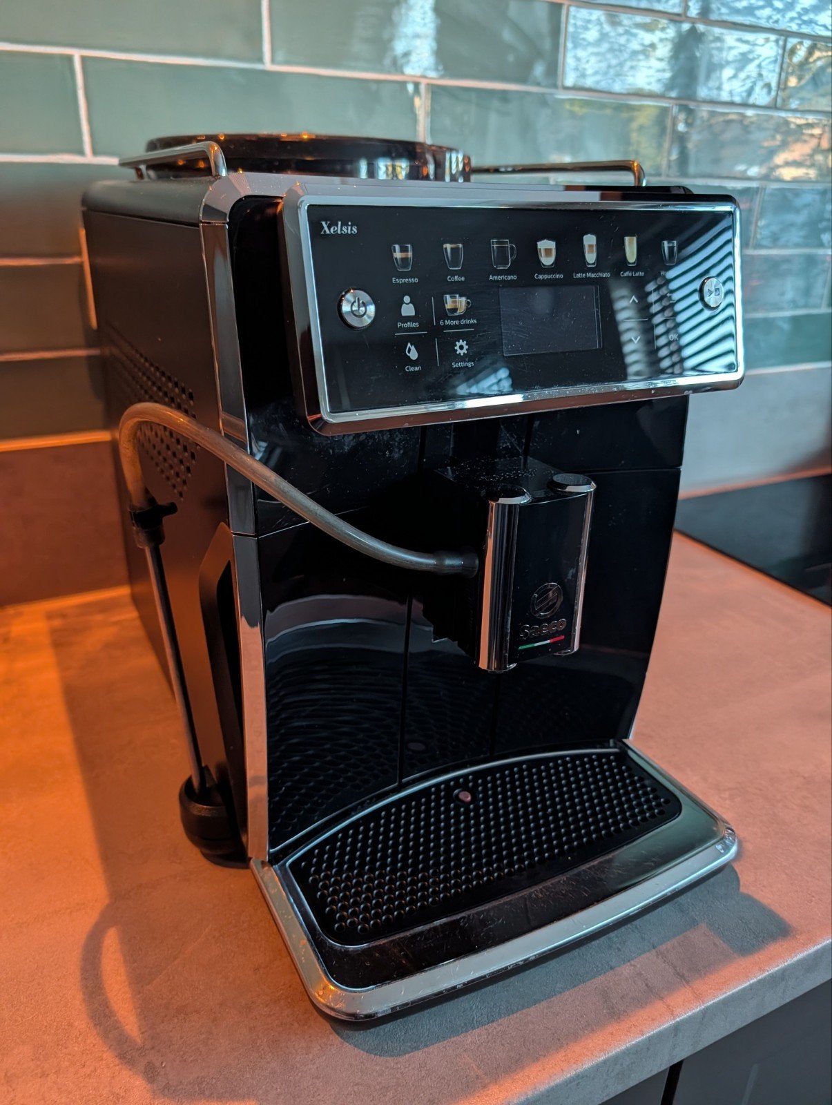 Saeco Xelsis SM7580 met defect, Ophalen, Gebruikt, Koffiemachine, Gemalen koffie