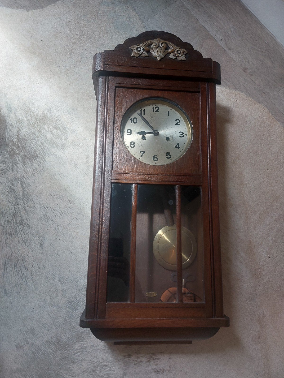 Antieke houten wandklok met slinger, Ophalen of Verzenden