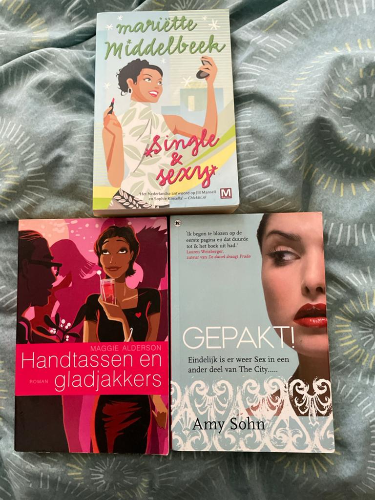 3 chicklit boeken: Single & Sexy, Handtassen en Gepakt!, Ophalen of Verzenden, Gelezen