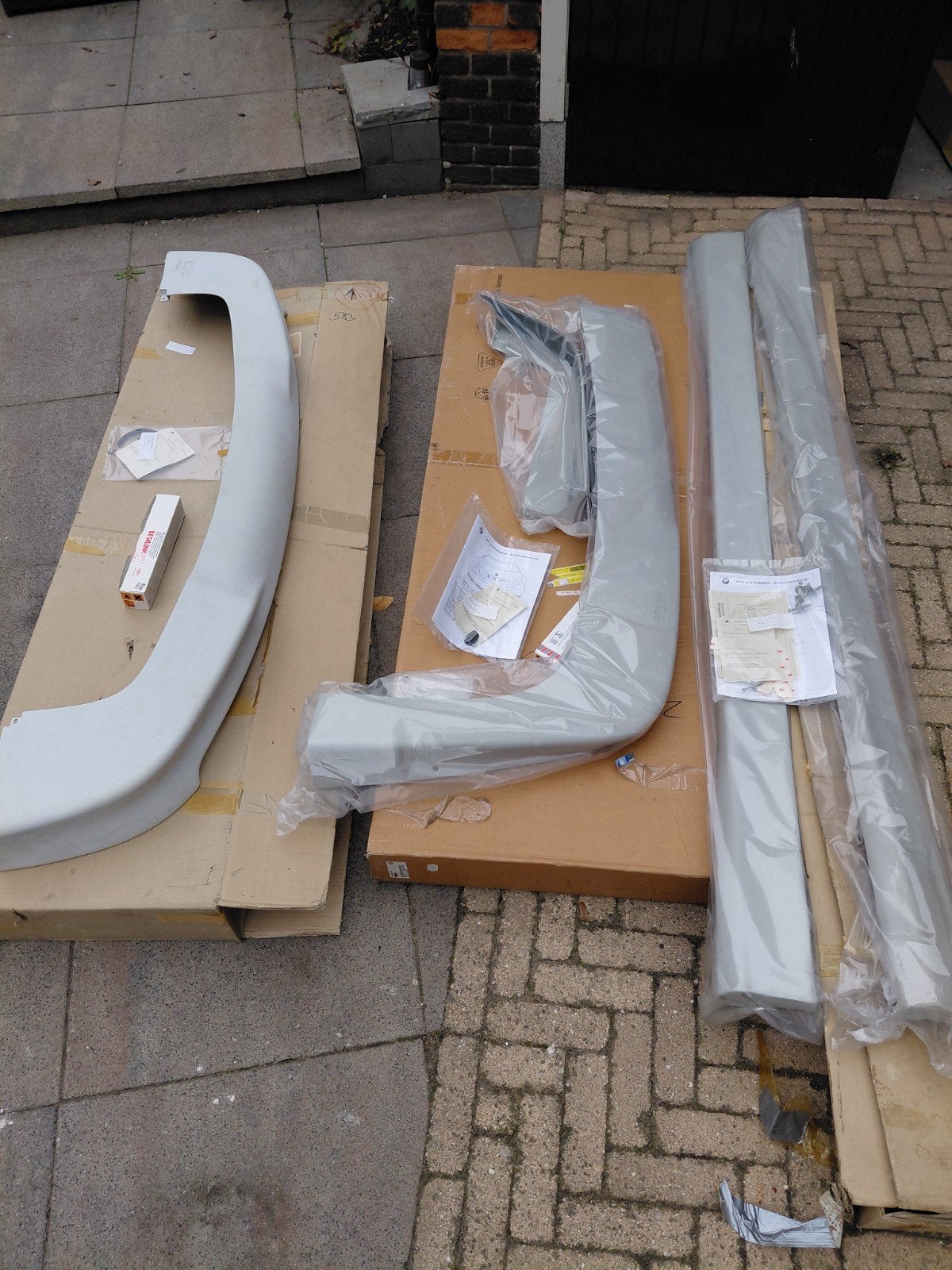 Zeldzaam OEM BMW Aerodynamicapakket E39 - Nieuw in doos!, Ophalen, Nieuw, Bumper, BMW