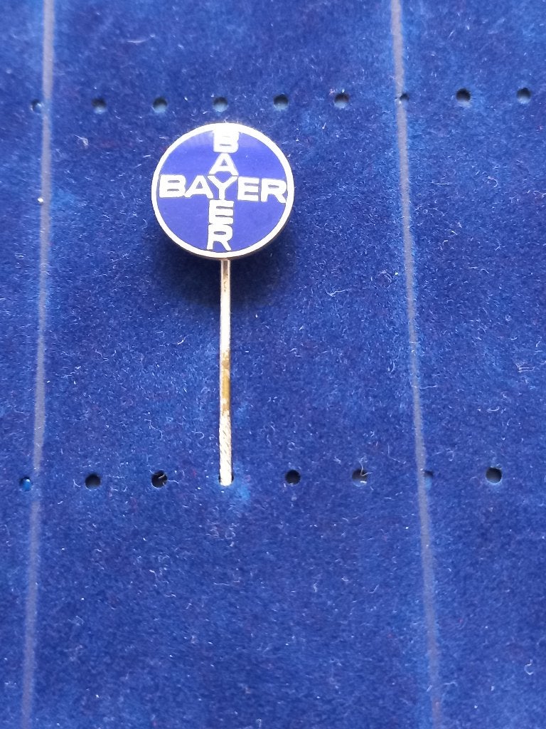 Speldje BAYER Duits Medicijnen-Bestrijdingsmiddelen Bedrijf, Verzenden, Zo goed als nieuw, Merk, Speldje of Pin