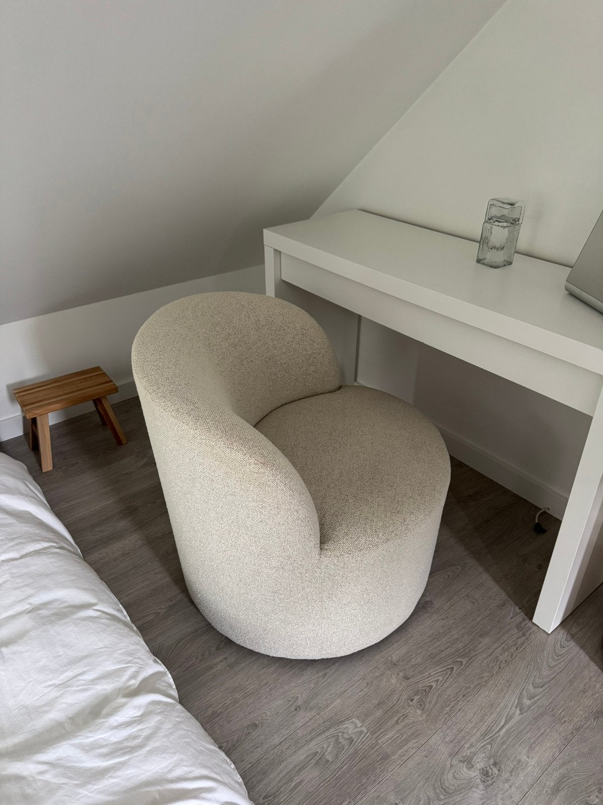 Design Loungestoel Draaivoet - Beige Bouclé - Als nieuw, Huis en Inrichting, Ophalen, Overige kleuren, Zo goed als nieuw, Eén