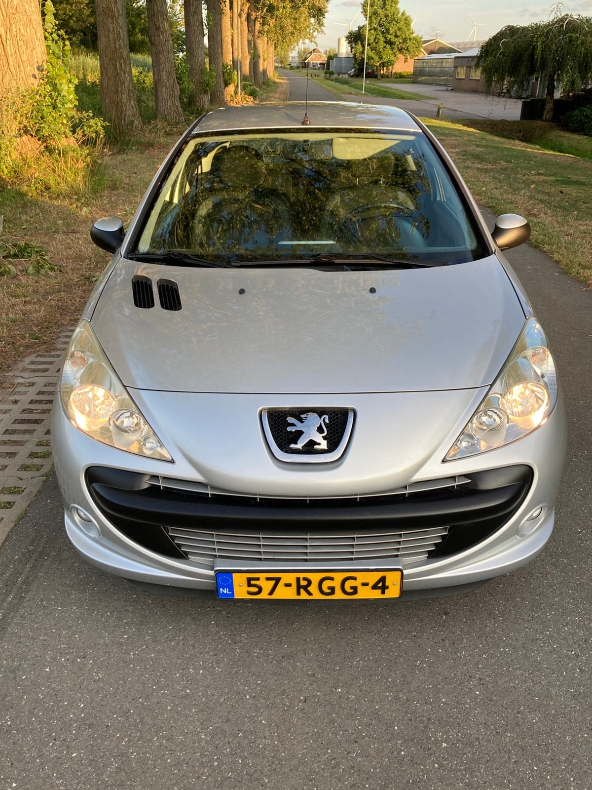 Peugeot 206+ 1.4 3D 2011 Grijs 99.xxx NAP, Auto's, Voorwielaandrijving, Stof, Zwart, 4 cilinders