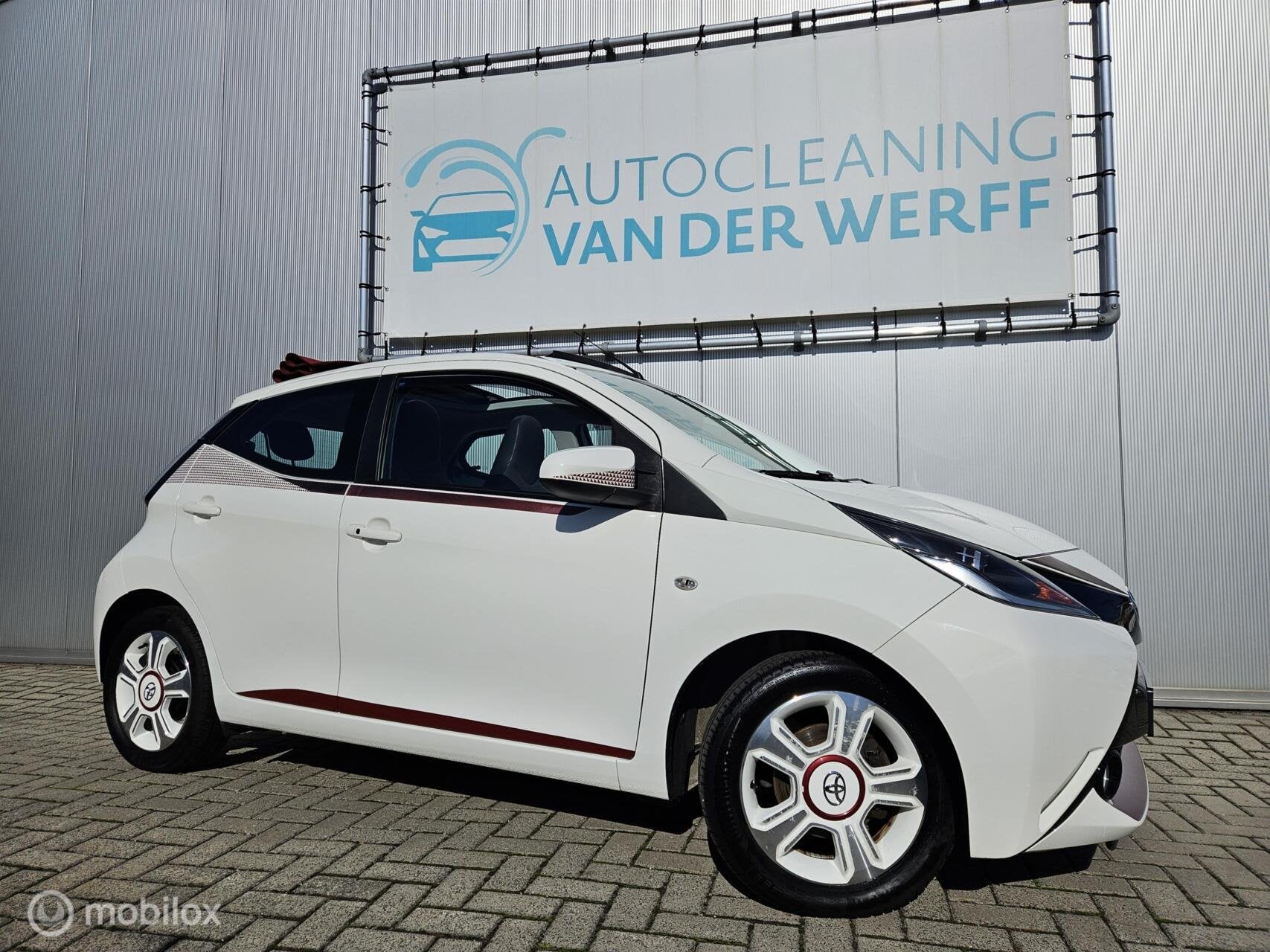 Toyota Aygo 1.0 VVT-i x-cite Cabrio zeer nette auto!, Voorwielaandrijving, Gebruikt, Euro 6, 4 stoelen
